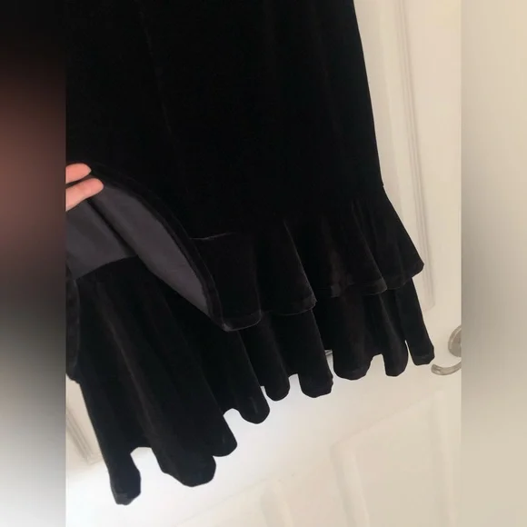 Gianni Bini midi black velvet,ruffled tiered skirt. - Picture 11 of 13